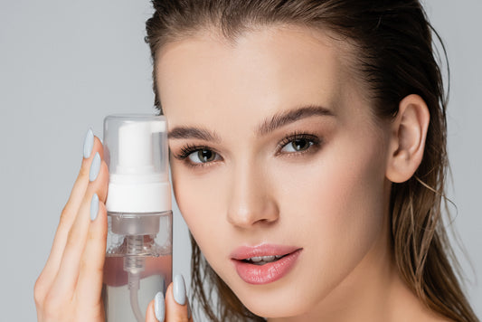 Illuminate Your Beauty Journey with Our Whitening Toner Spray